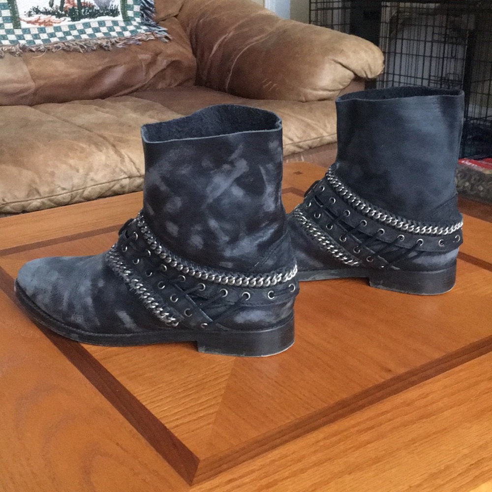 Free People Distressed Boots - Picture 4 of 7